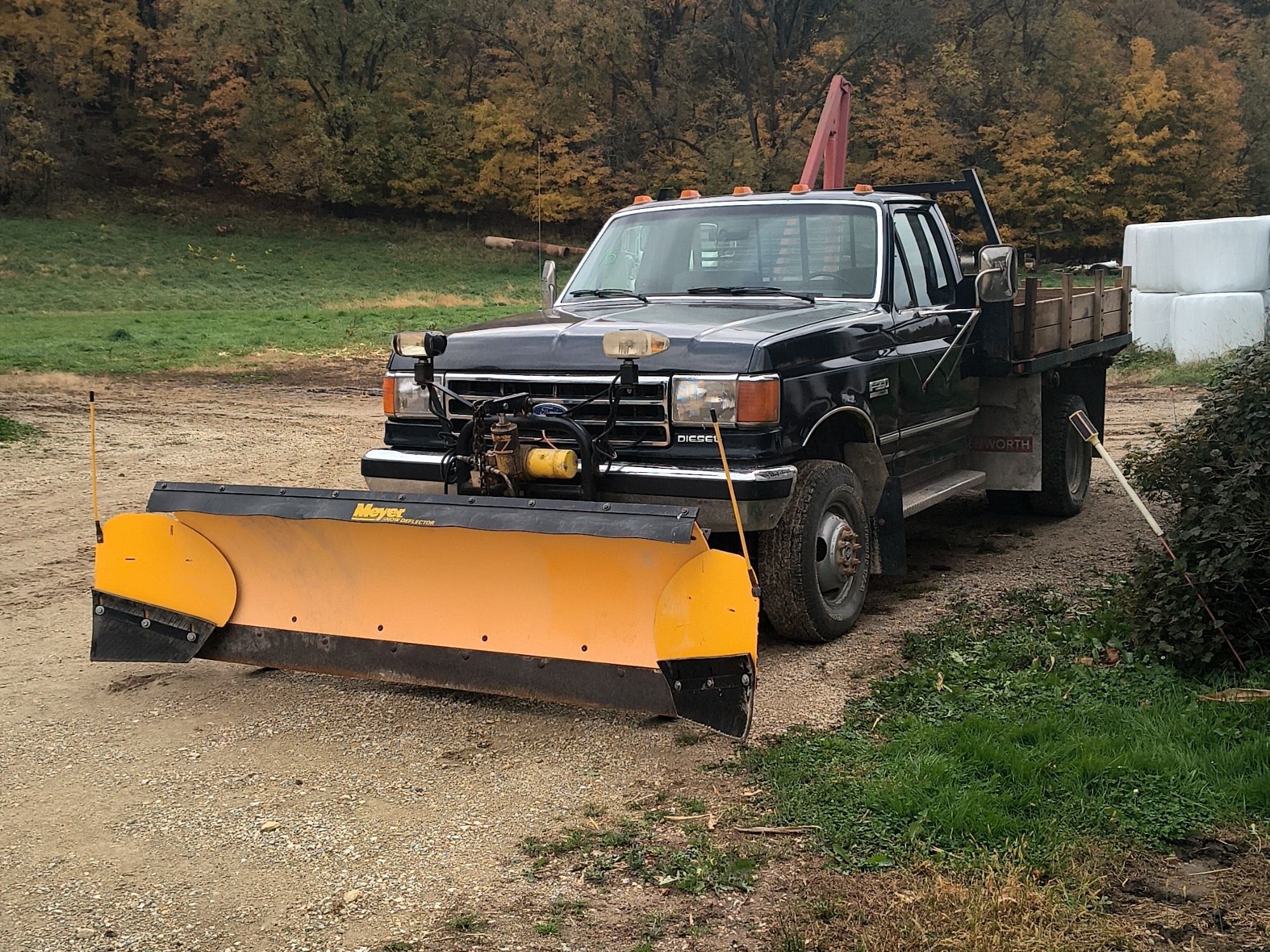 1991 Ford F-350 Equipment Image0