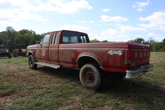 Image of Ford F-250 equipment image 2