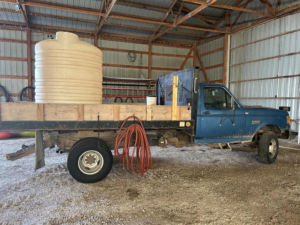 Image of Ford F-350 Primary Image