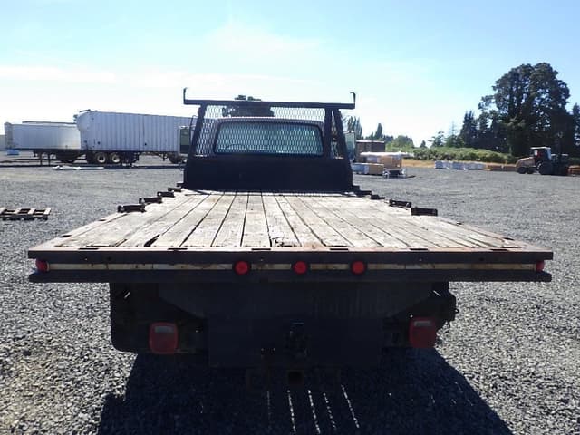 Image of Ford F-600 equipment image 3