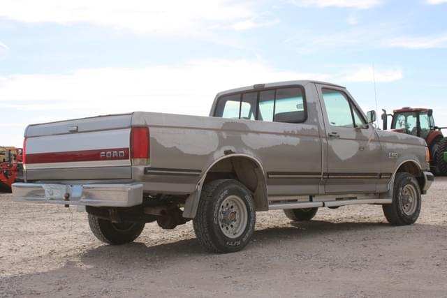 Image of Ford F-150 equipment image 4