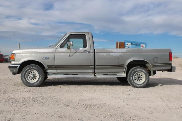 Image of Ford F-150 equipment image 1