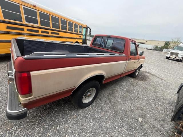 Image of Ford F-150 equipment image 2
