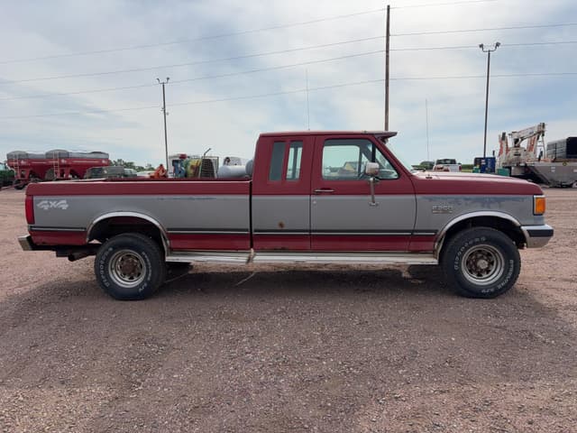 Image of Ford F-250 equipment image 3