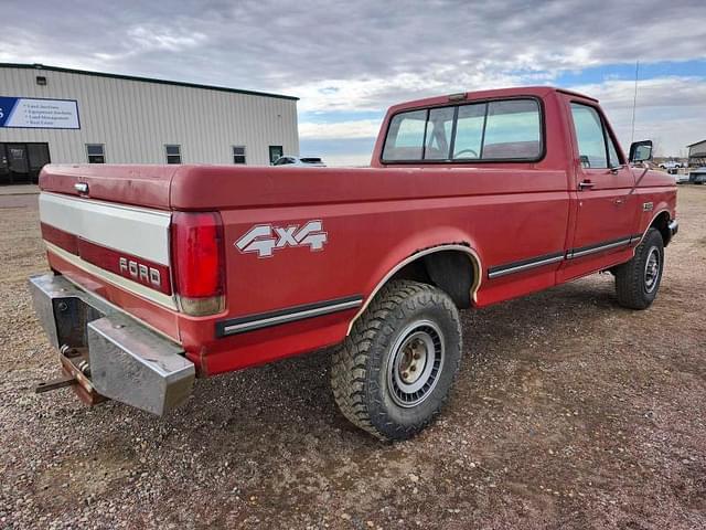 Image of Ford F-250 equipment image 2