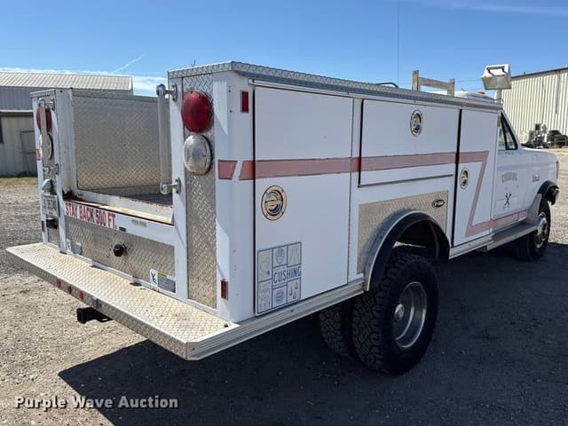 Image of Ford F-350 equipment image 4