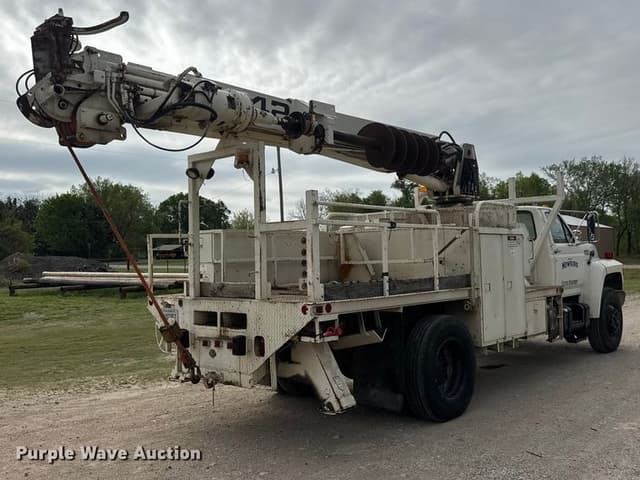 Image of Ford F-800 equipment image 4