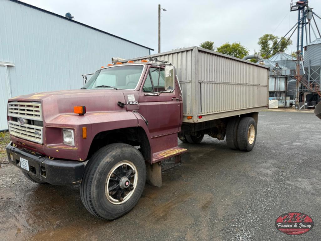 Image of Ford F-800 Primary image