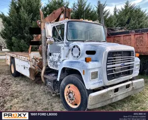 1991 Ford L8000 Image
