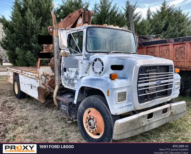 Image of Ford L8000 equipment image 1