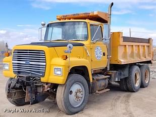 1991 Ford L8000 Equipment Image0