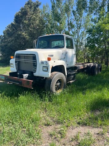 Main image Ford L8000