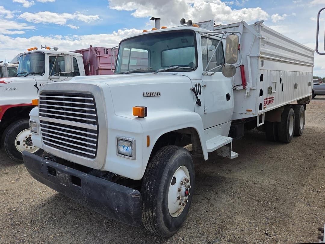 Image of Ford L9000 Primary image