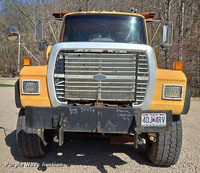 Image of Ford L9000 equipment image 1