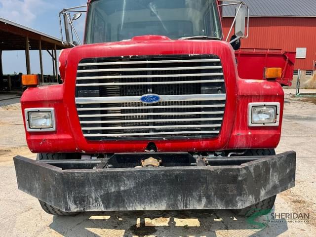 Image of Ford LNT8000 equipment image 3