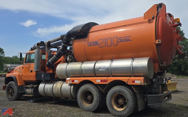 Image of Ford LNT9000 equipment image 1