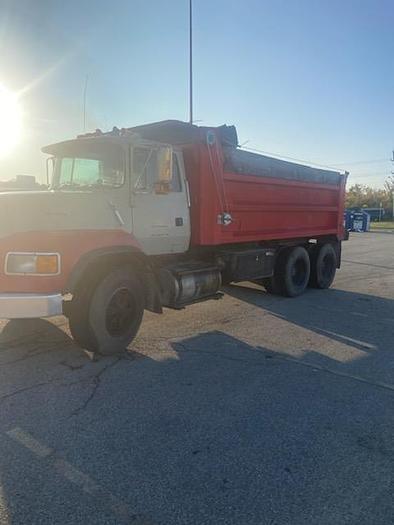 Image of Ford LTS8000 equipment image 1