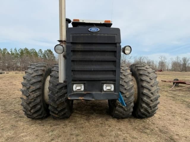 Image of Ford 876 equipment image 1