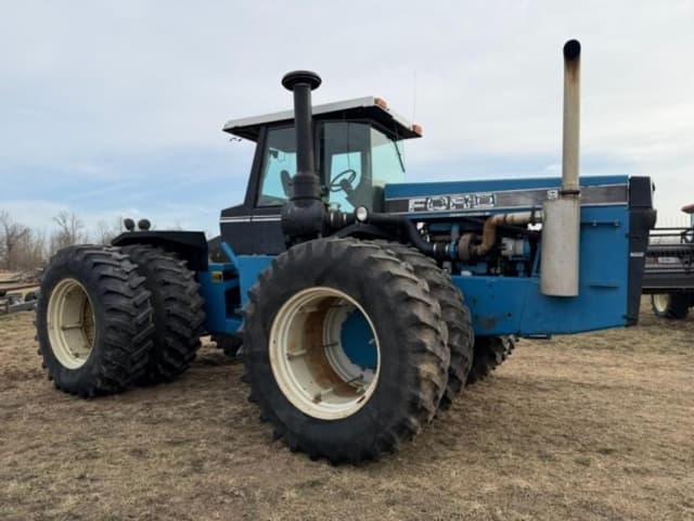 Image of Ford 876 equipment image 2