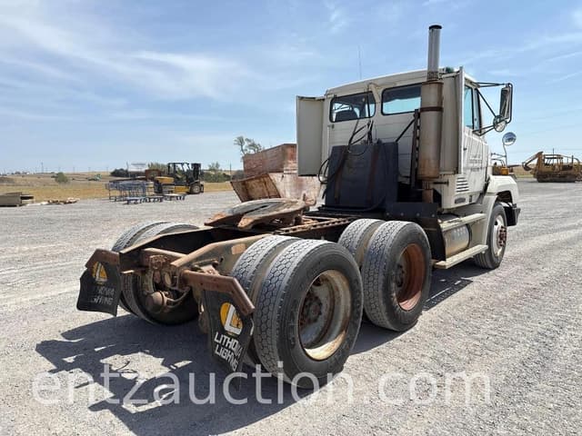 Image of Freightliner Detroit 60 equipment image 4