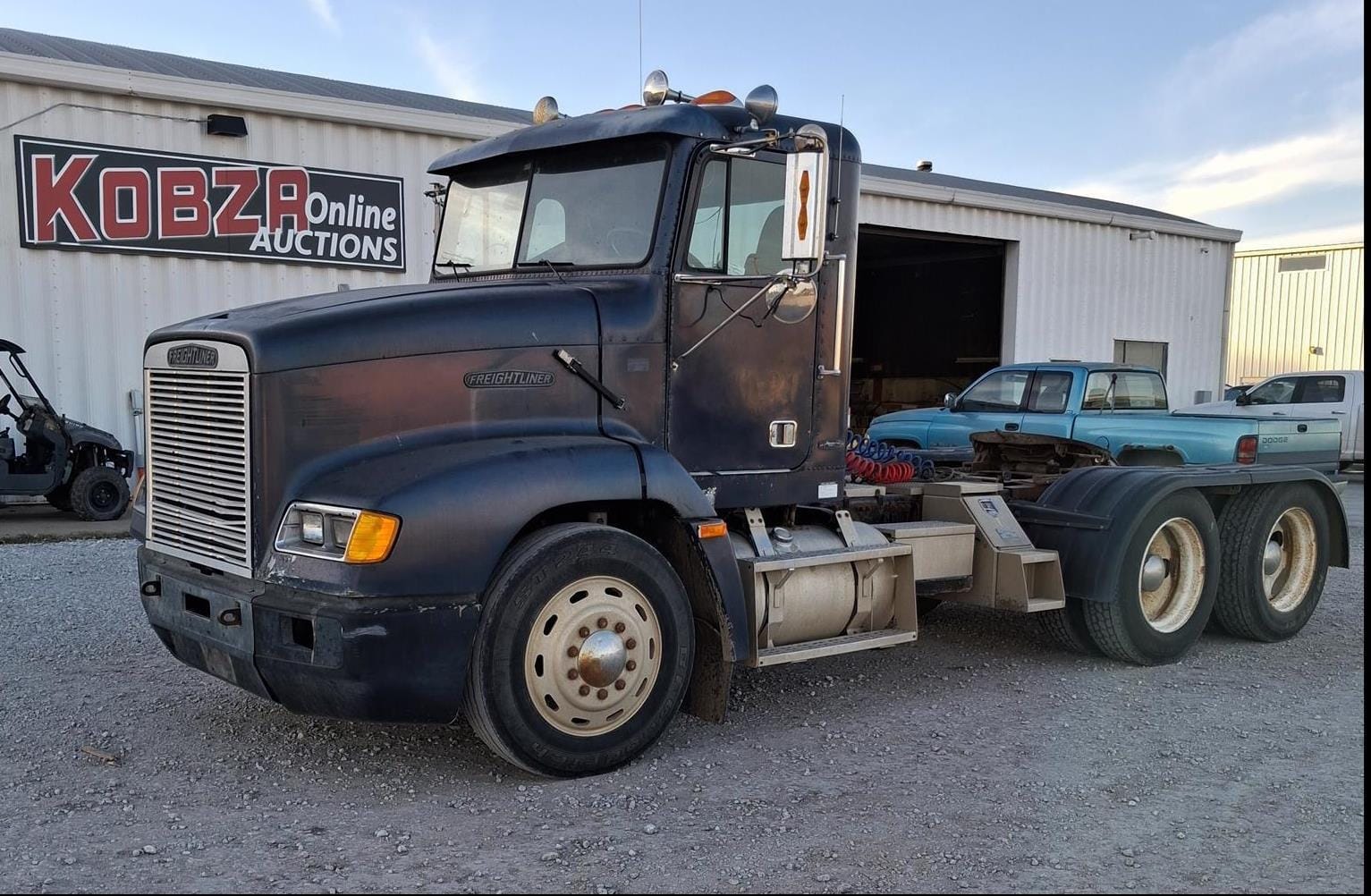 1991 Freightliner FLD112 Image