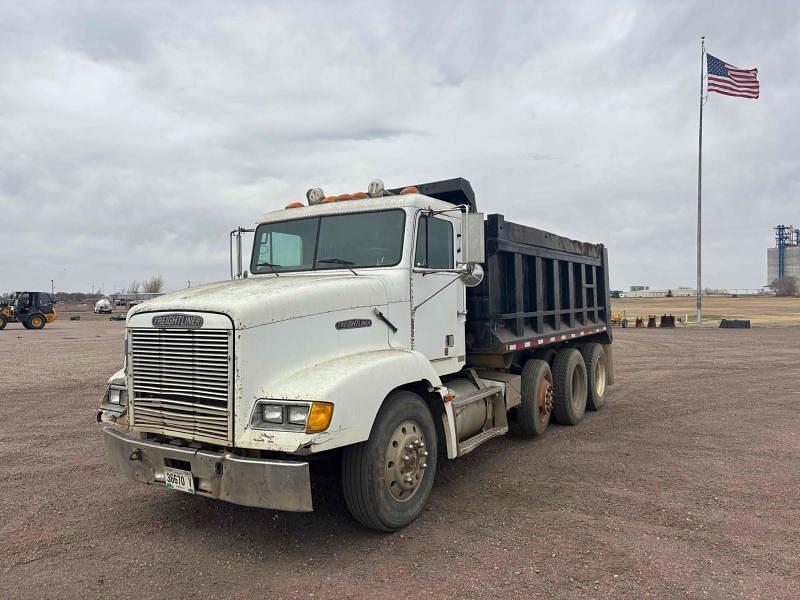 Image of Freightliner FLD112 Primary image