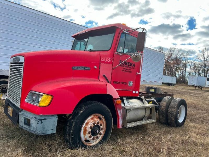 Main image Freightliner FLD112