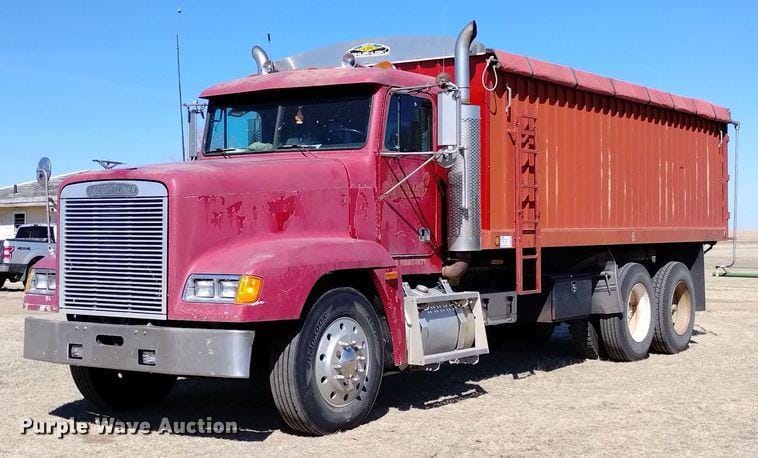Main image Freightliner FLD120