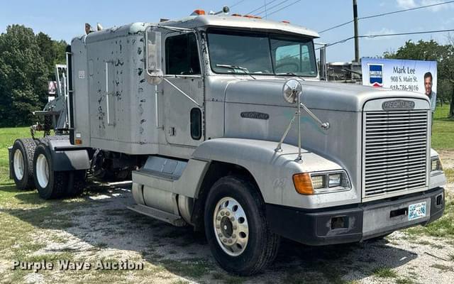 Image of Freightliner USF-1E equipment image 2