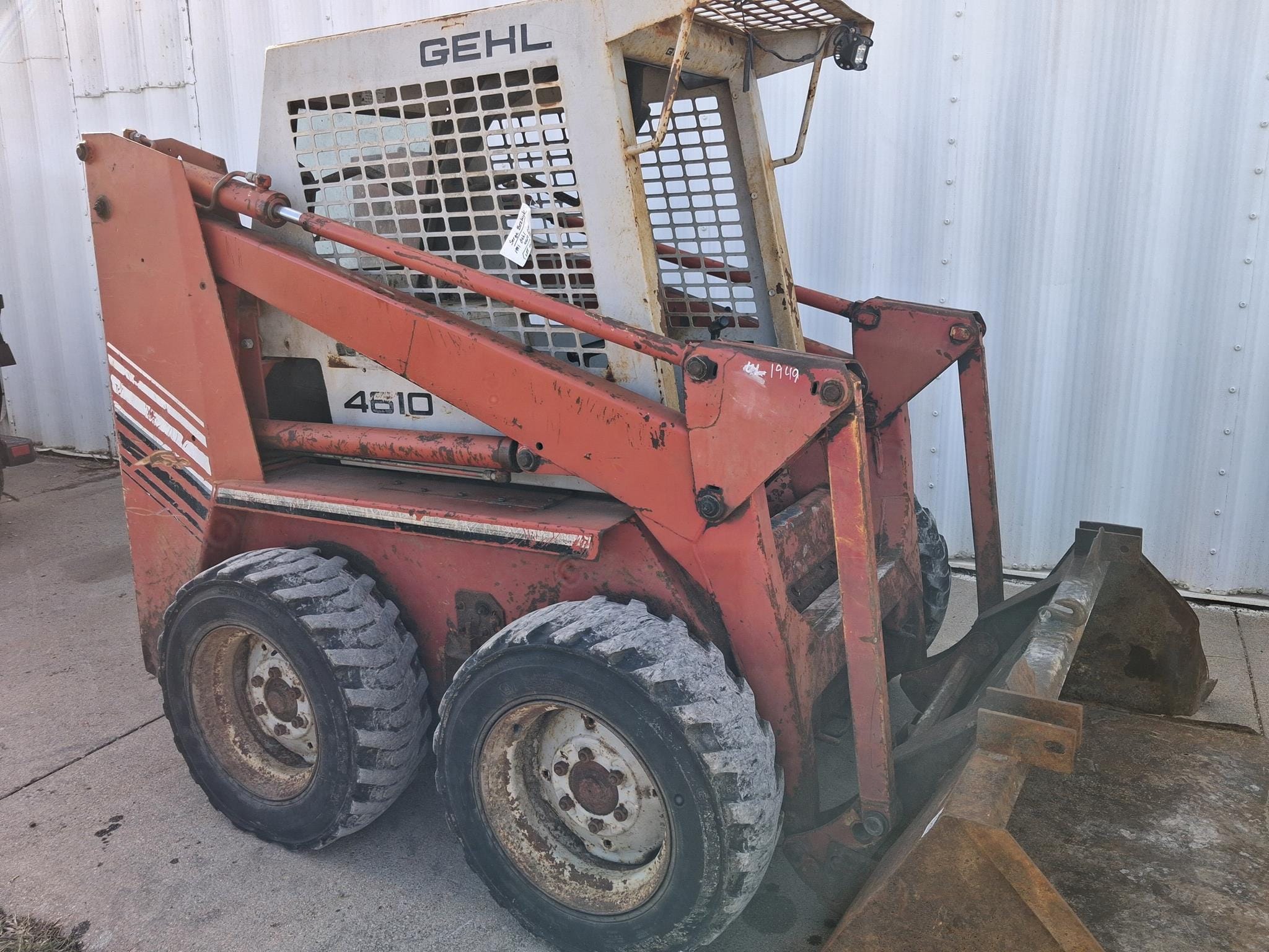 1991 Gehl 4610 Equipment Image0