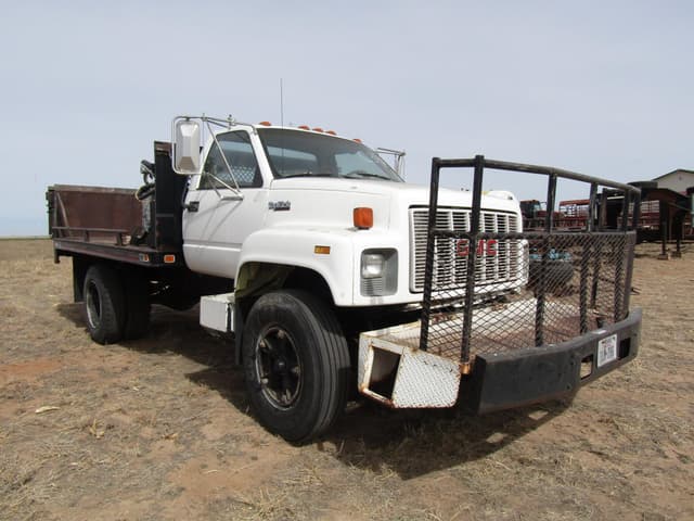 Image of GMC C6000 equipment image 3