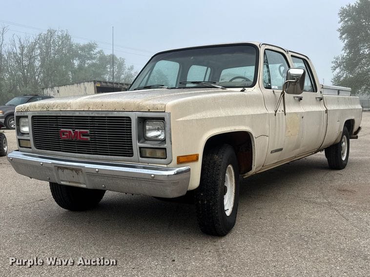 1991 GMC 3500 Equipment Image0