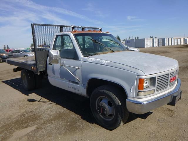 Image of GMC 3500 equipment image 1