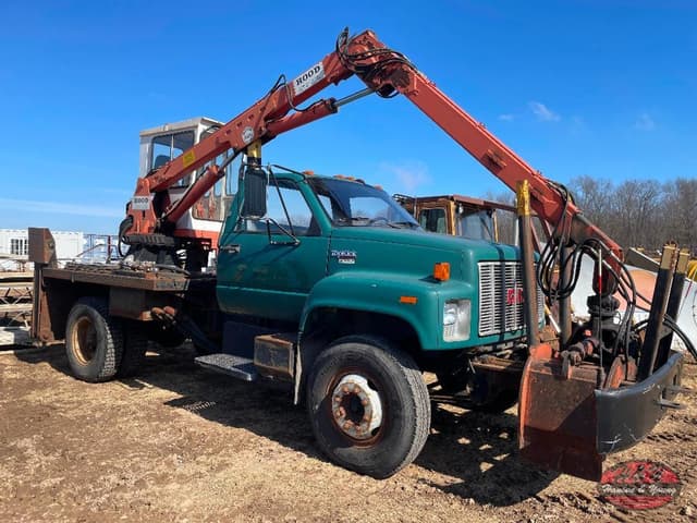 Image of GMC C6000 equipment image 4