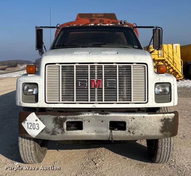 Image of GMC C6500 equipment image 1
