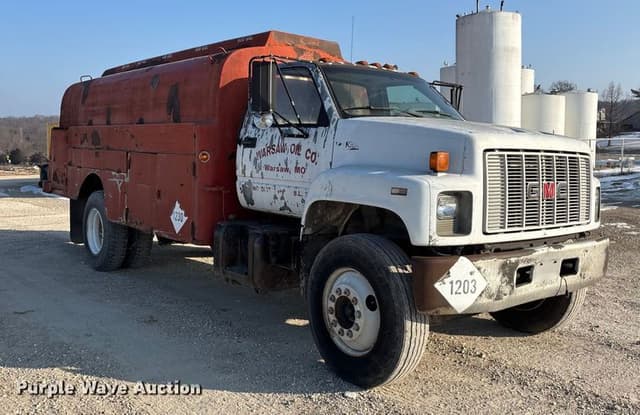 Image of GMC C6500 equipment image 2