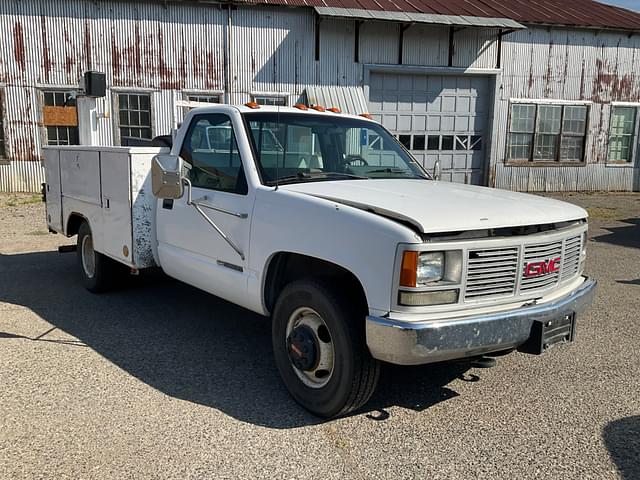 Image of GMC 3500 equipment image 2