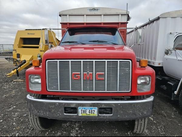 Image of GMC Topkick equipment image 1