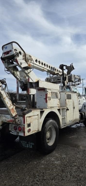 Image of GMC Topkick equipment image 4