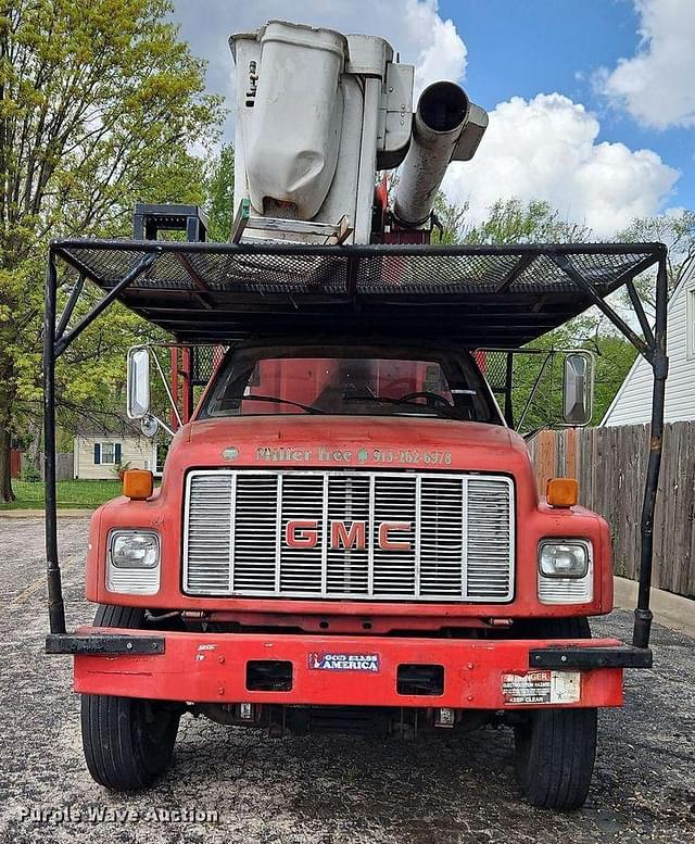 Image of GMC Topkick equipment image 1