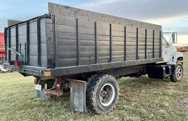 Image of GMC Topkick equipment image 4