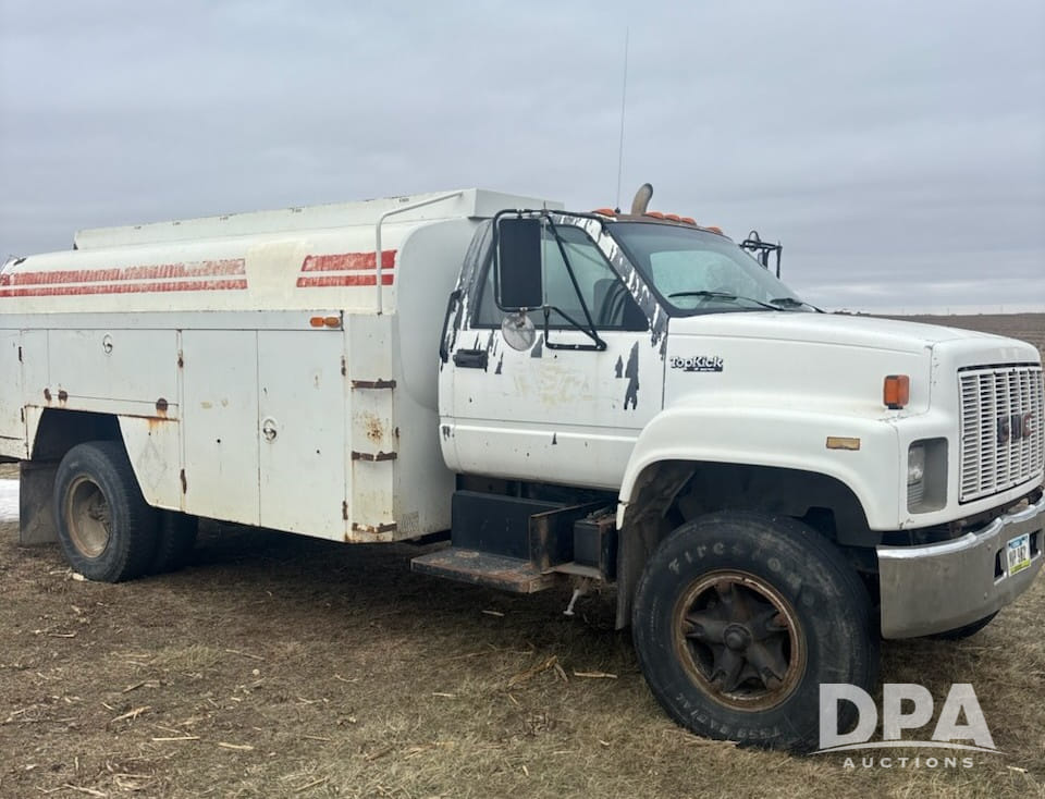 1991 GMC C7H042 Equipment Image0