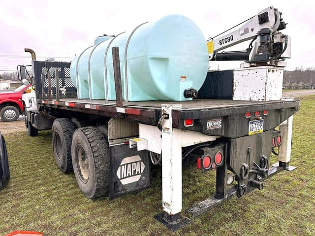 Image of GMC Topkick equipment image 4