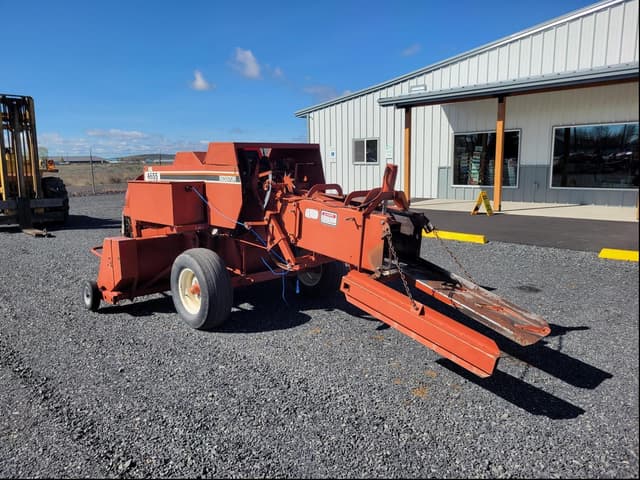 Image of Hesston 4655 equipment image 1