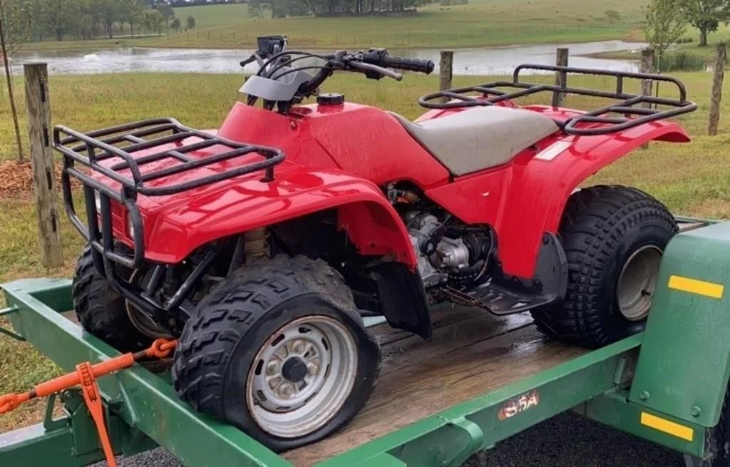 Main image Honda TRX300