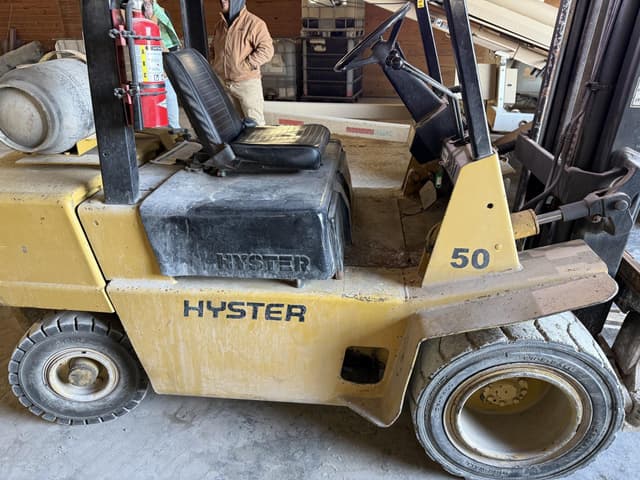 Image of Hyster H50XL equipment image 3
