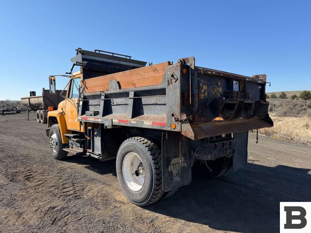 Image of International 4600 equipment image 2