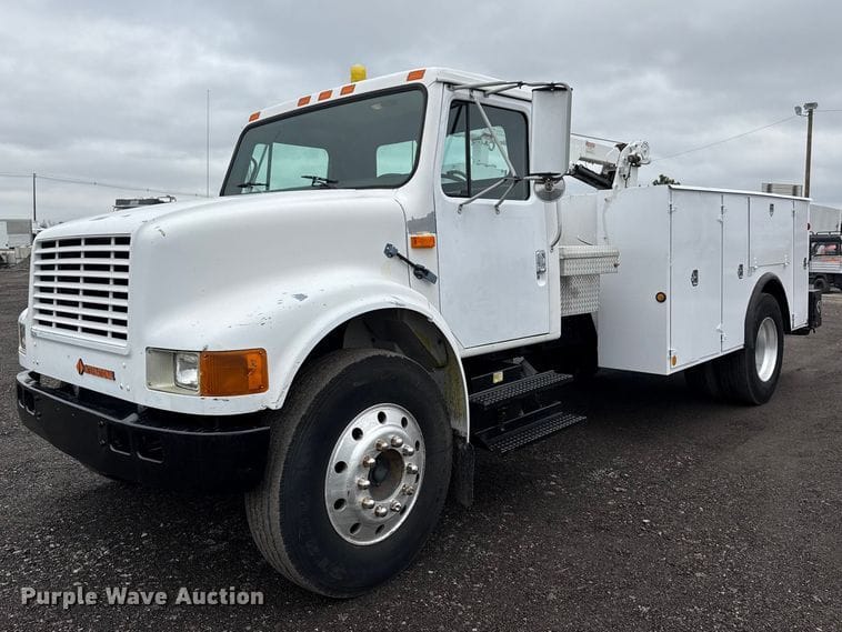 1991 International 4600 Equipment Image0