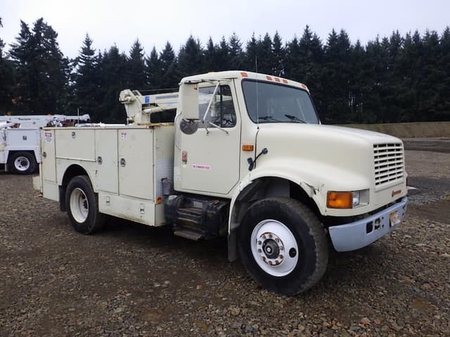 Image of International 4700 equipment image 1