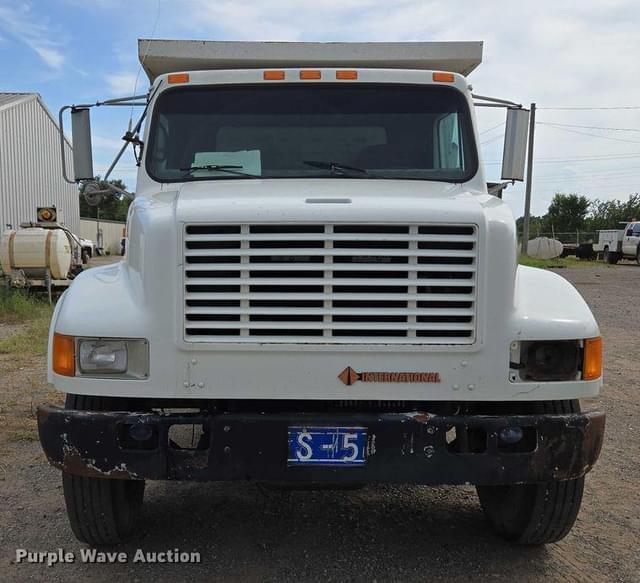 Image of International 4700 equipment image 1